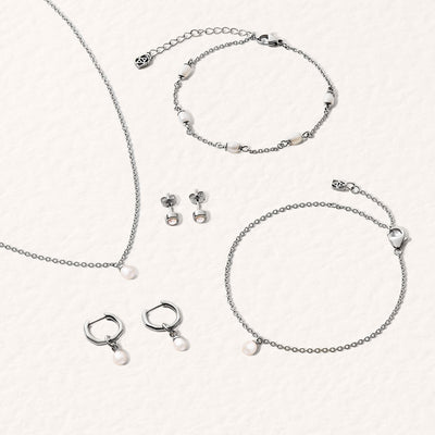 Fine Organic Pearl Bracelet (Silver)